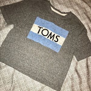 Toms tee